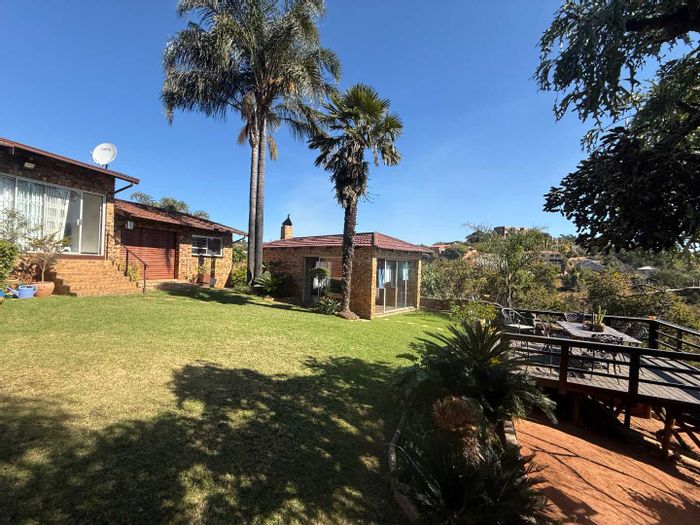 Property #2391148, Townhouse For Sale in Breaunanda