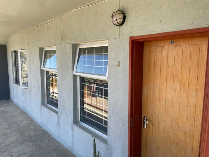 For Sale: Apartment in Otjomuise with 2 bedrooms, open-plan kitchen, and local amenities.