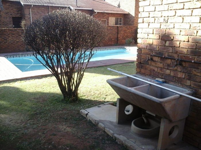 Property #2169257, House for sale in Klippoortjie