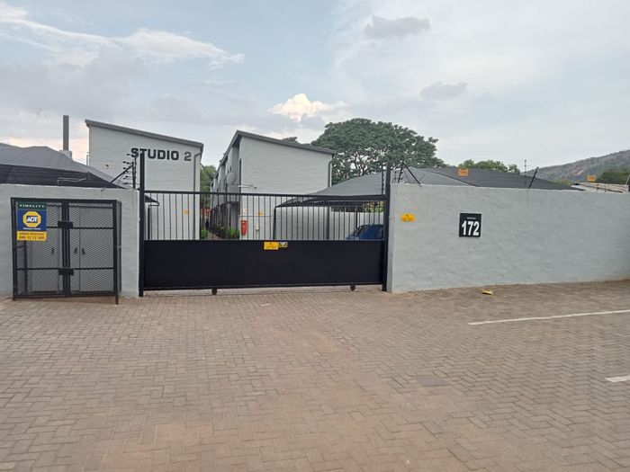 Property #2138738, Townhouse sold in Pretoria North