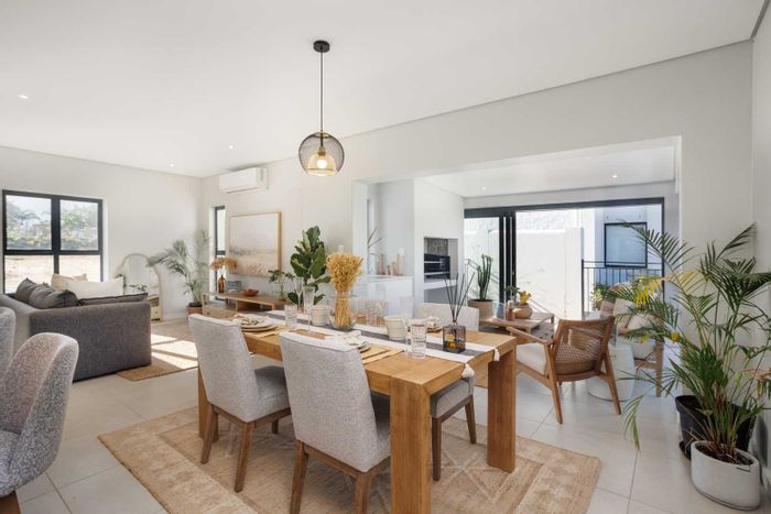 For Sale: House in Paarl Valleij Lifestyle Estate with clubhouse, parks, and energy management.