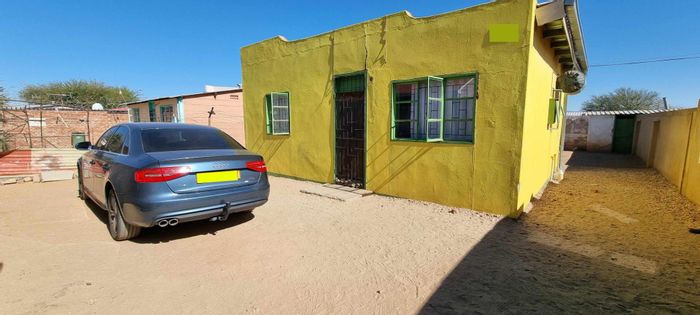Property #2222100, House pending sale in Katutura