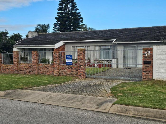 For Sale: 3-bedroom house in Westering with indoor braai, flatlet, and garden.