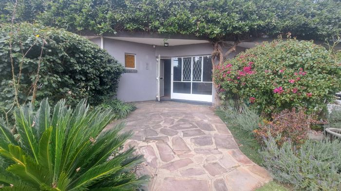 2 Bedroom Apartment To Rent in Robindale with communal gardens and secure parking.