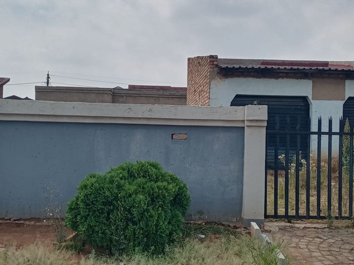 Spruit View Residential properties for sale