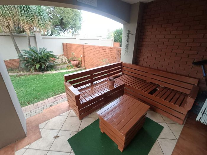 Eco Park Apartment For Sale: 3 Bedrooms, garden, pool, double garage, fibre-ready.
