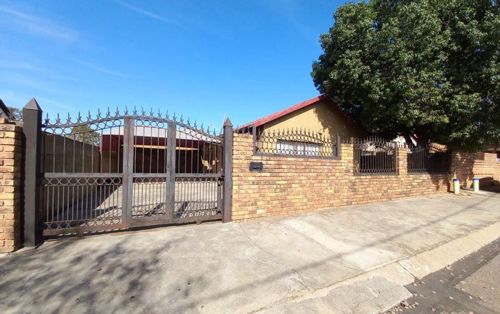 Property #2151640, House for sale in Atteridgeville