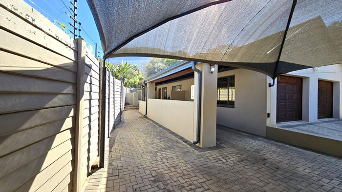 2 Bedroom apartment to rent in Schoemansville, R6,000, includes parking and utilities.