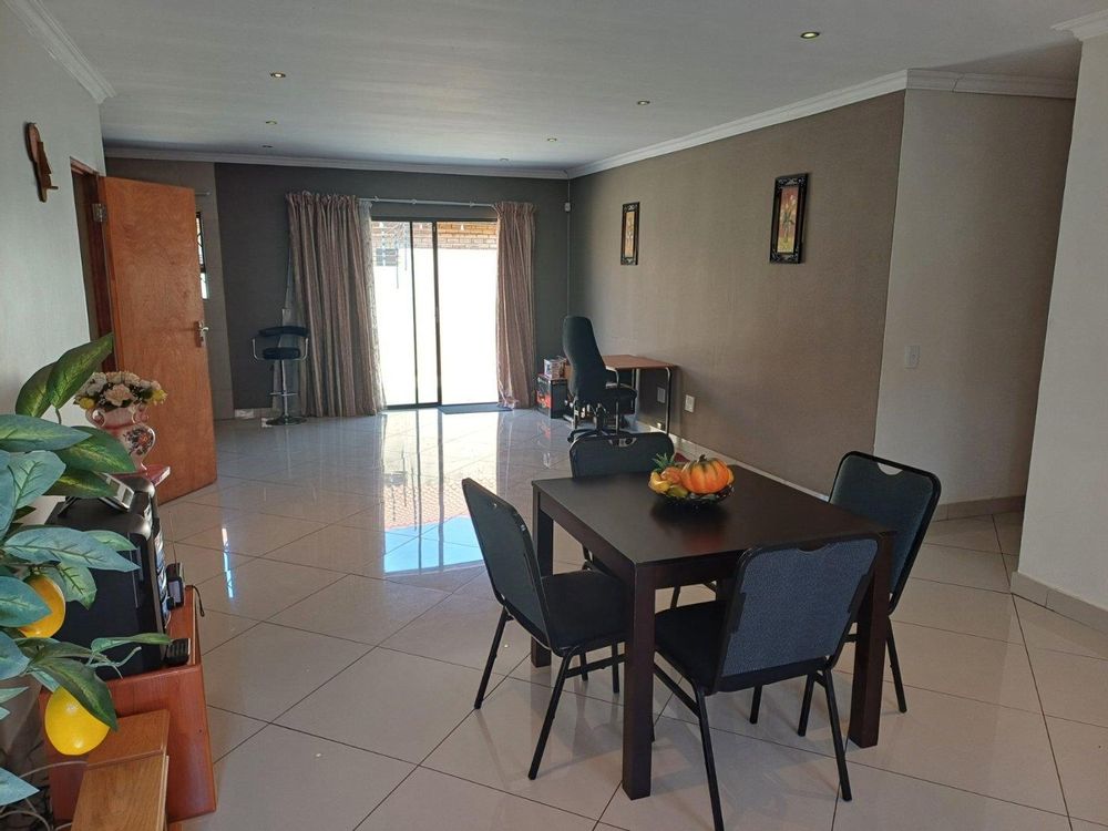 Open Plan Lounge Dining Room