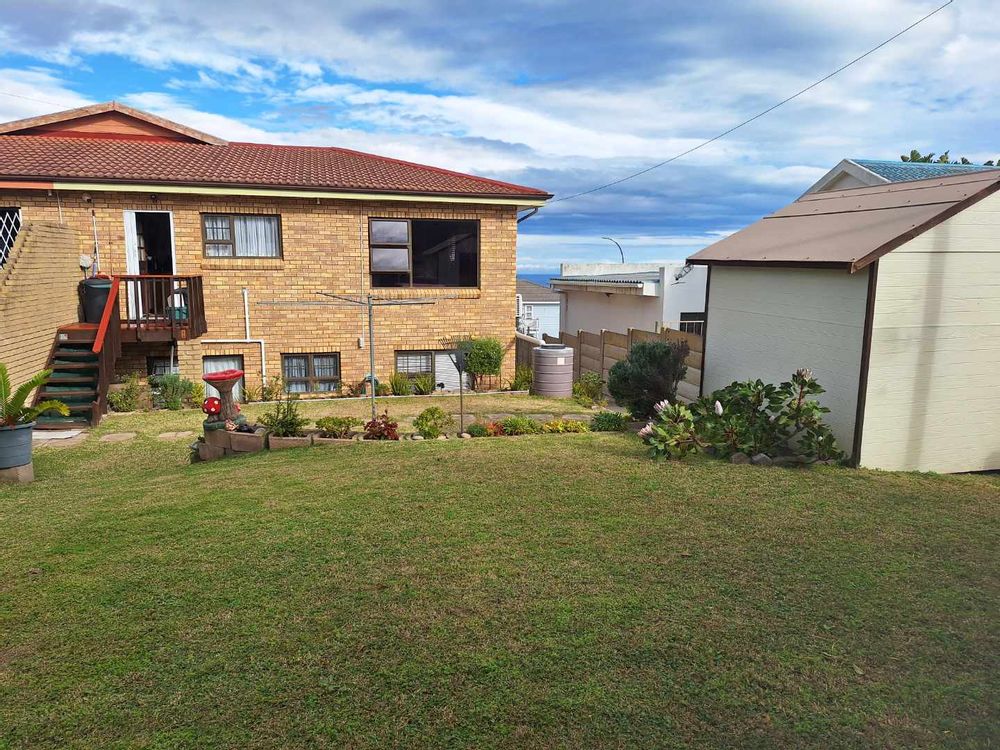 North Facing - Back Garden