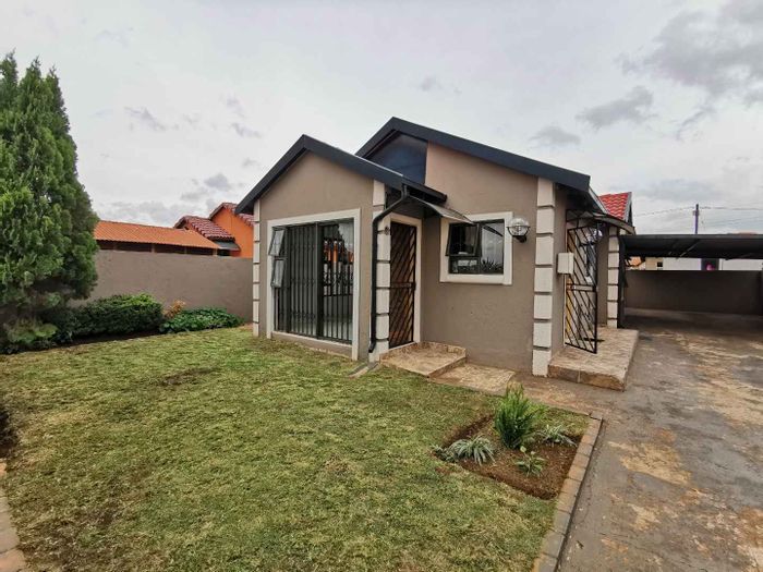 Property #2231039, House for sale in Vosloorus Ext 31