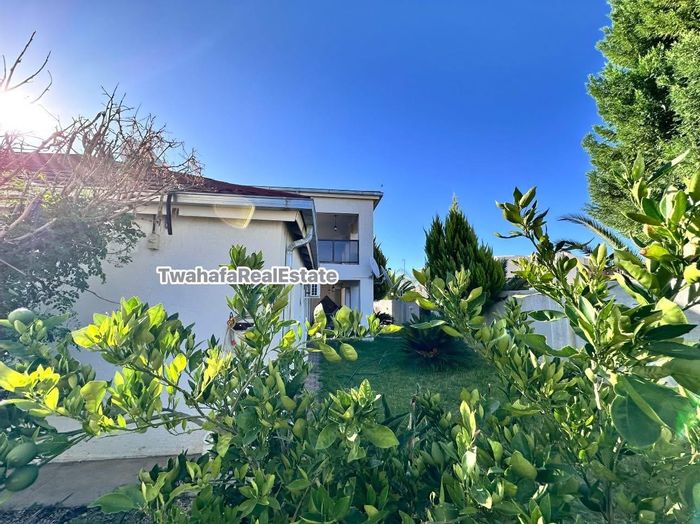 Property #2435218, House For Sale in Kleine Kuppe