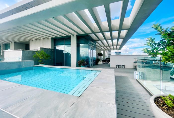 Sandhurst Apartment For Sale: Panoramic Views, Rooftop Pool, Concierge, Four-Car Garage