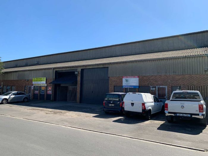 Industrial Space To Rent in Beaconvale: High Roof, 3-Phase Power, Easy Access.