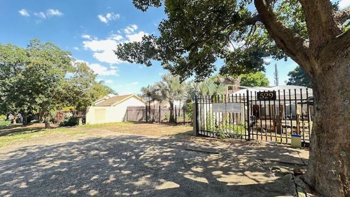 Versatile house in Garsfontein to rent, ideal for various business uses.