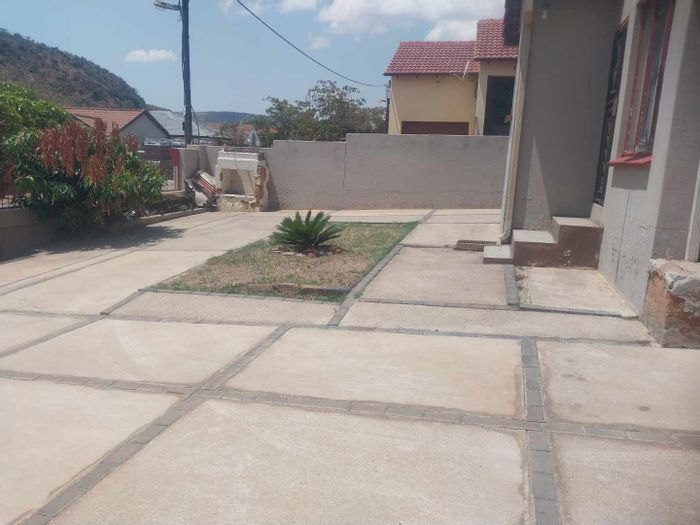 For Sale: House in Mahube Valley, near schools, malls, and transport access.