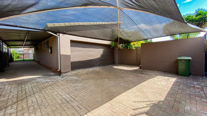Property #2143795, House for sale in Verwoerdpark