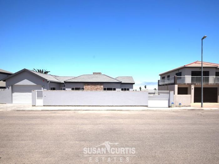 Ocean View House For Sale: 3 beds, flat, patio, BBQ, security features.