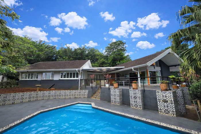 Kloof Central House For Sale: 3 beds, pool, study, garage, koi pond.