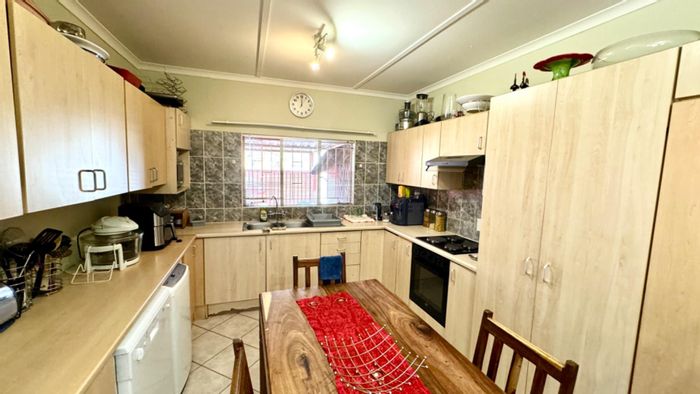 For Sale: Three-Bedroom House in Cimbebasia with En-Suite Baths and Outdoor Braai!