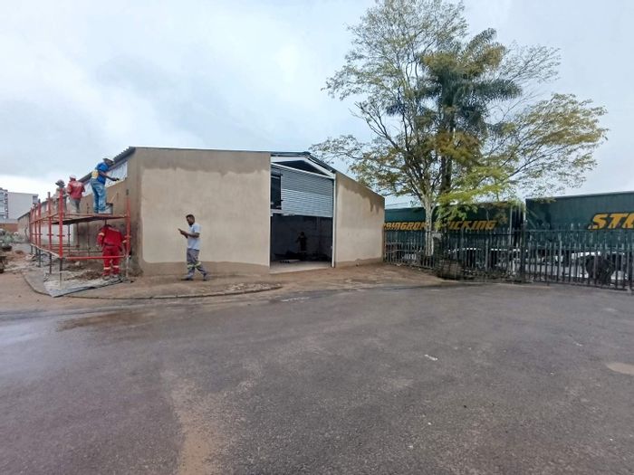 Industrial space to rent in Pinetown Central with 24-hour security and parking.