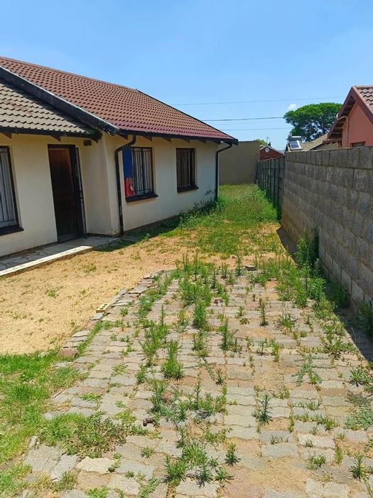 Property #2215577, House for sale in Ennerdale Ext 9