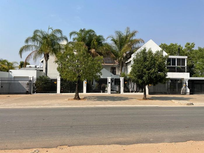 Property #2157330, House for sale in Otjiwarongo