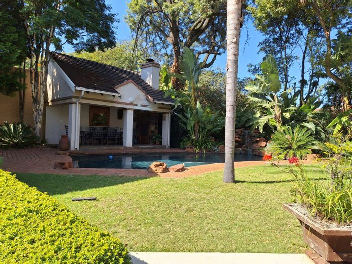 Cottage to Rent in Robindale: Private entrance, parking, fibre-ready, utilities included.