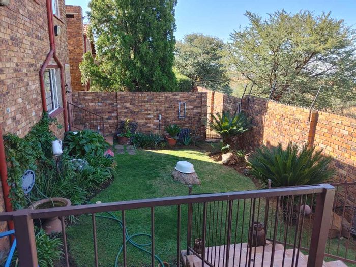 Property #2151984, Townhouse for sale in Alberton