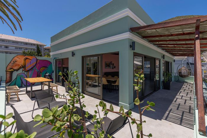 Sea Point House To Rent: 4 bedrooms, en suites, views, parking, flexible lease options.