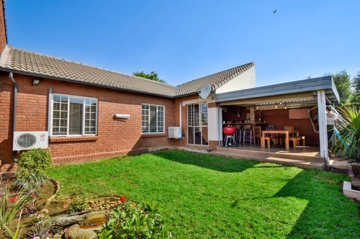 Equestria Townhouse For Sale: Double garage, entertainment area, 24HR security.