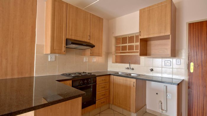 Hazeldean Apartment To Rent: 2 Bed, 2 Bath, Garage, Pool, Security Access.