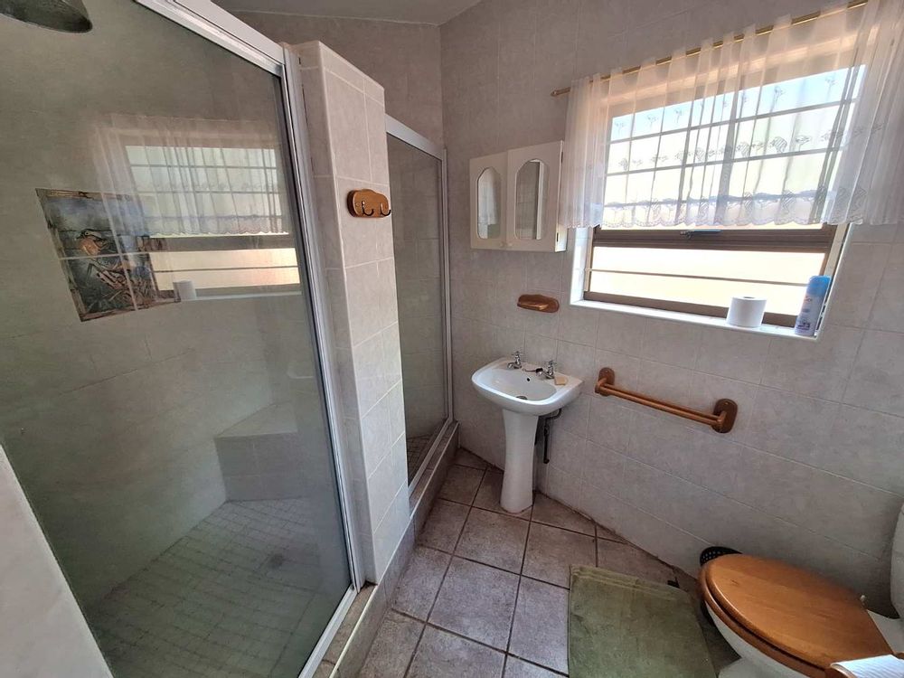 en-suite bathroom