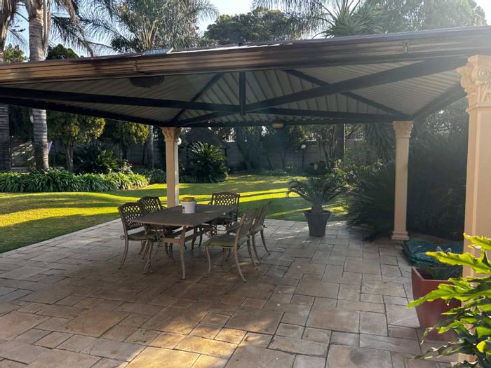 For Sale: House in Brackenhurst with pool, duplex flat, and spacious garden.