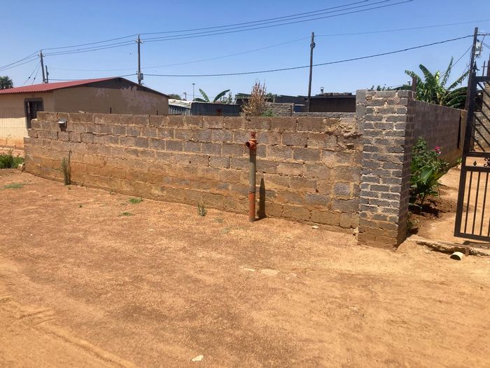 Property #2432666, Vacant Land Residential For Sale in Stretford