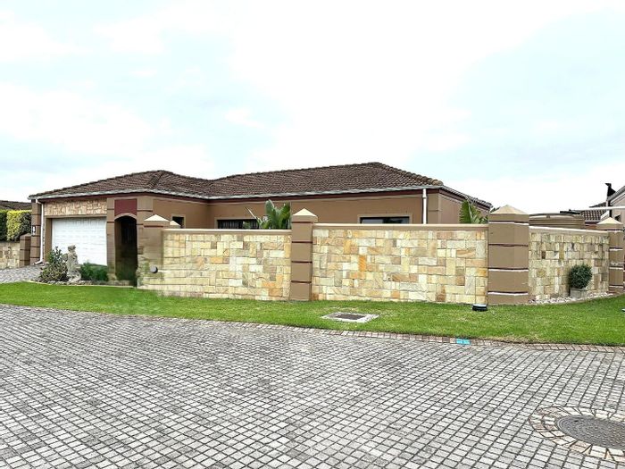 Property #2391751, Townhouse For Sale in Parsonsvlei