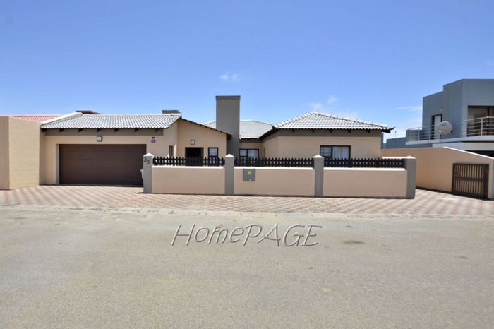 For Sale in Meersig: Two 3-Bed Homes on One Plot, Near Golf Course