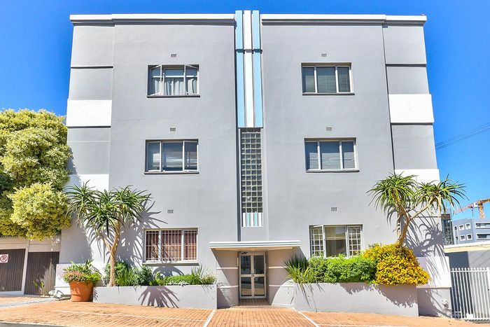 Property #2100701, Apartment for sale in Sea Point