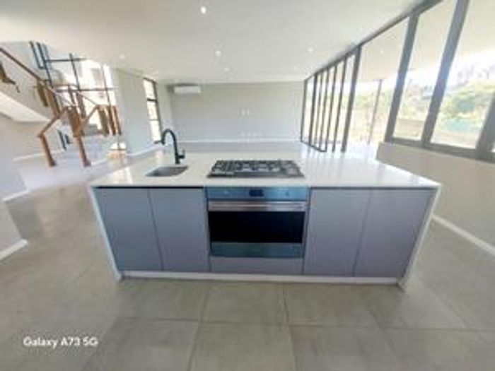 Property #2424070, House Rental Monthly in Palm Lakes Estates