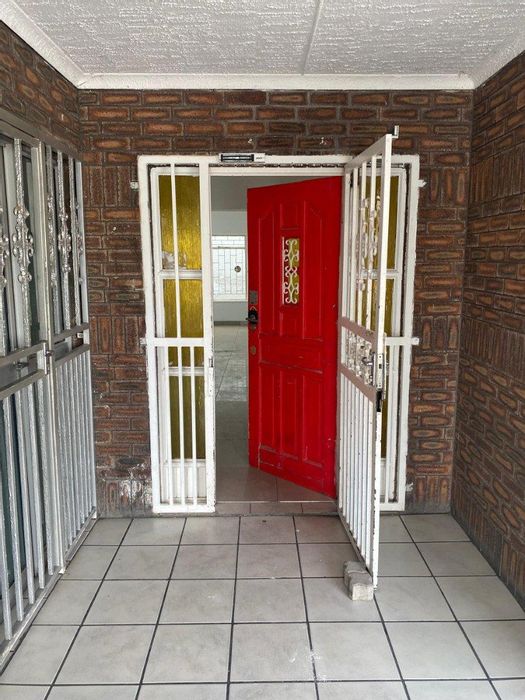 Property #2395069, Office Rental Monthly in Southern Industrial Area