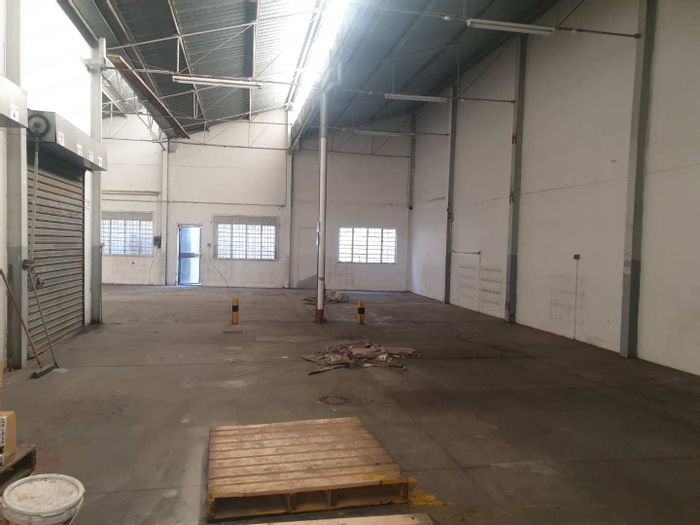 Property #2020888, Industrial rental monthly in Southern Industrial