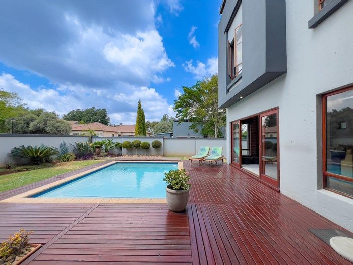 Property #2422601, House For Sale in Midfield Estate