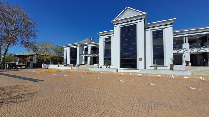 Spacious 277sqm Office to Rent in Bryanston's Convenient Culross Court Office Park