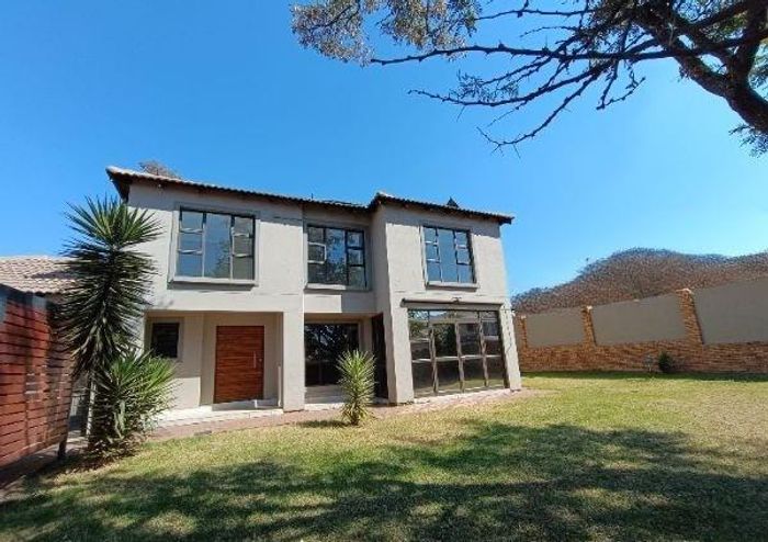 Property #2406264, House For Sale in Thatchfield Close