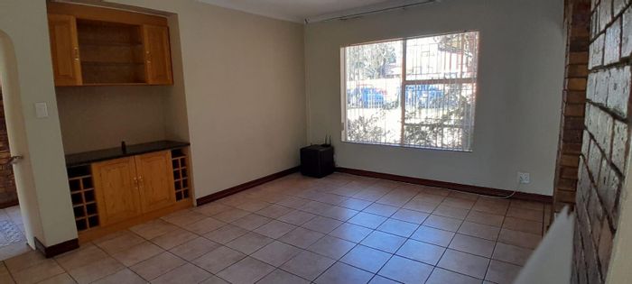 Edleen House For Sale: 3 Bedrooms, Flatlet, Entertainment Area, Double Garage.