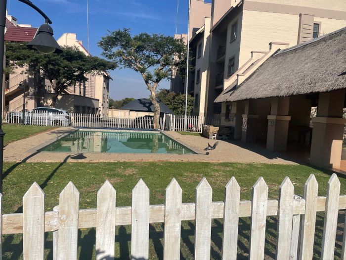 For Sale: 1-Bedroom Apartment in Sundowner with Loft, Balcony, and 24-Hour Security.