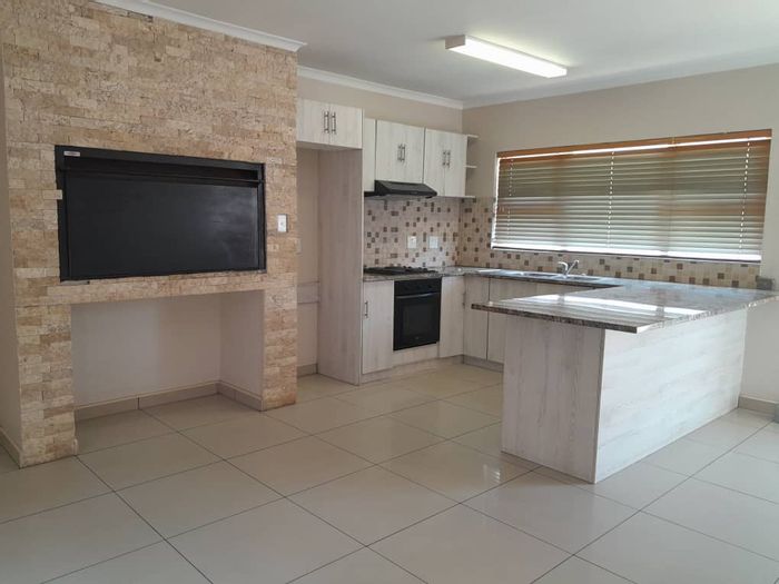 Property #2221236, Apartment for sale in Walvis Bay Central