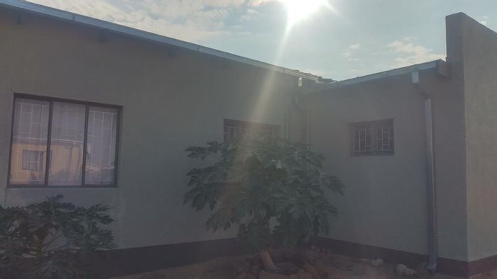 Property #2357771, House For Sale in Otjiwarongo Central