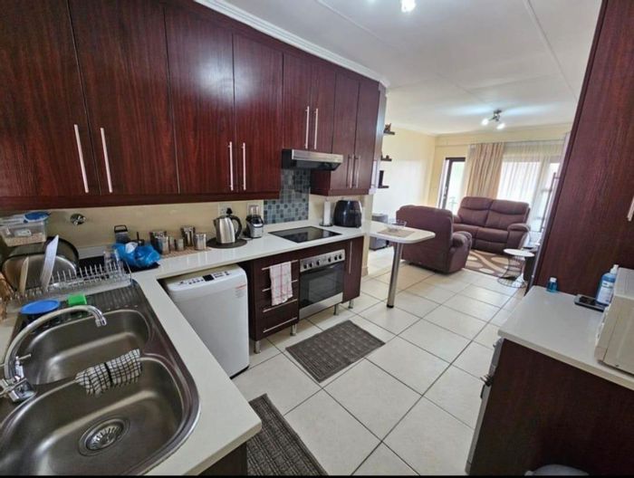 Property #2186163, Apartment rental monthly in Greenstone Hill