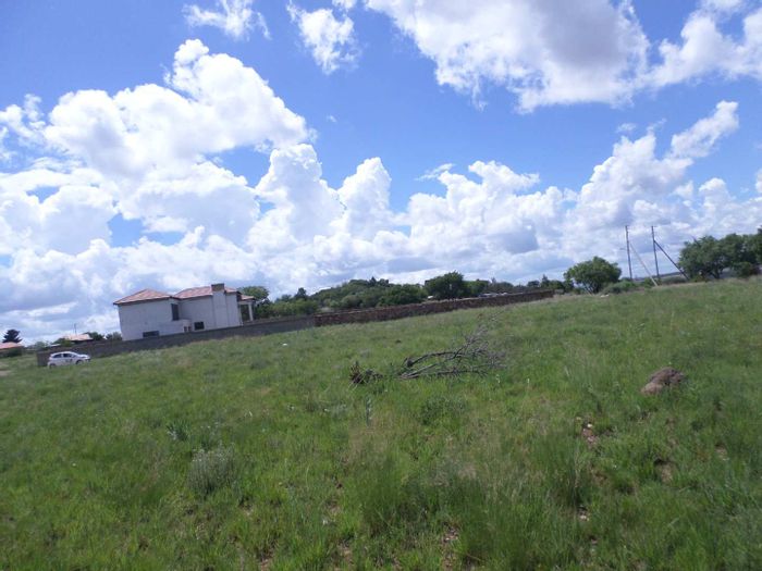 Property #2348542, Vacant Land Residential For Sale in Vaaloewer